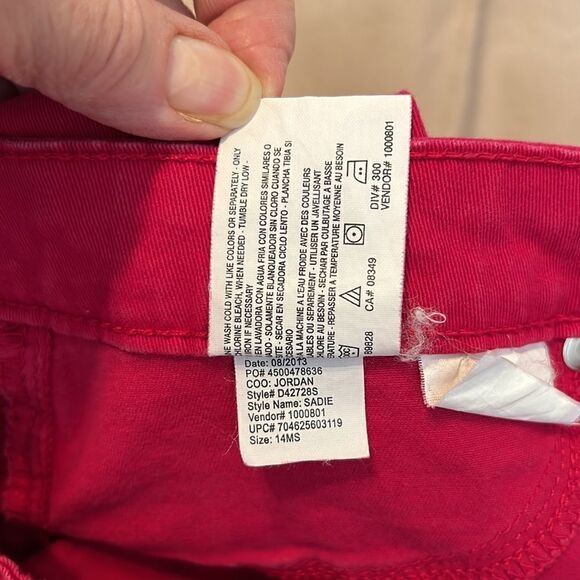 Gloria Vanderbilt Sadie size 14P slim dark pink cropped jeans cuffed or not EUC - Picture 13 of 13